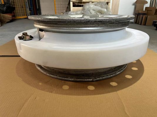 Доработанная квартира корабля военная, который побежали вводит систему покрышки бега высокого полимера плоскую